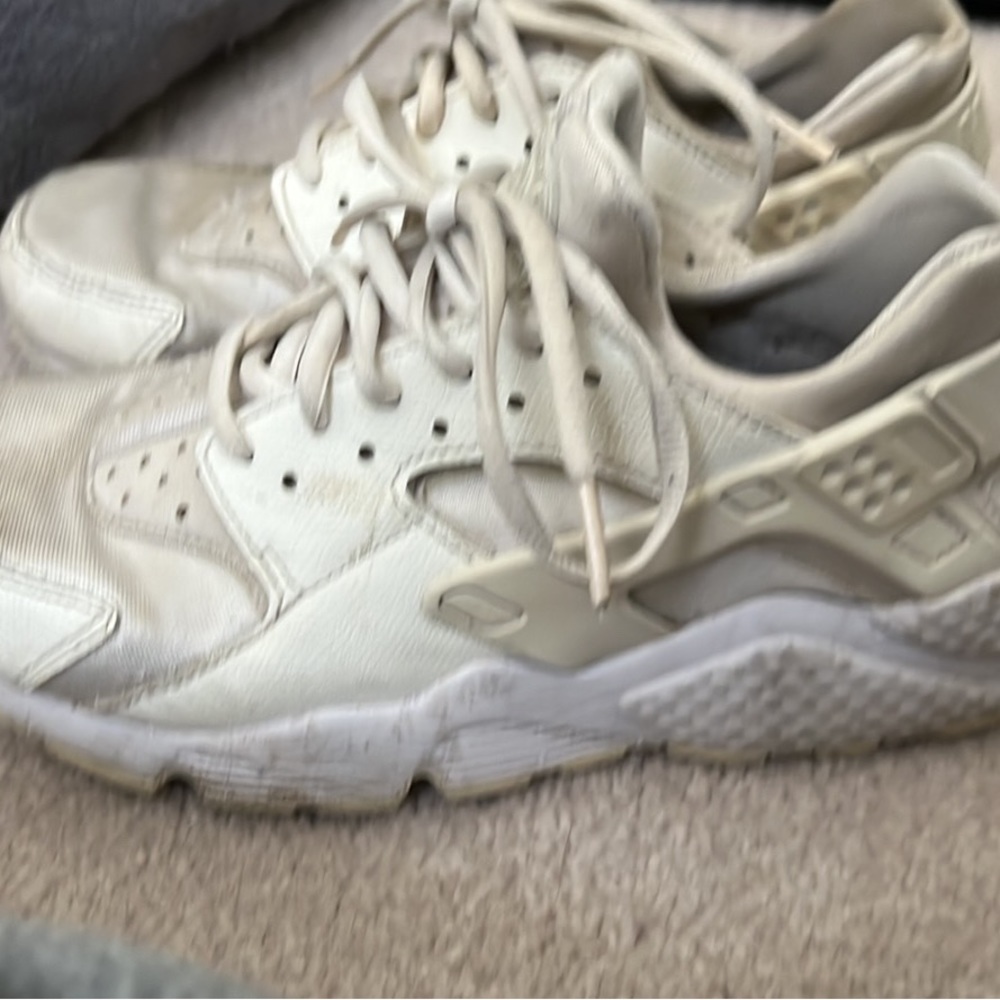Nike Air Huraches in a size 8.5 in women’s